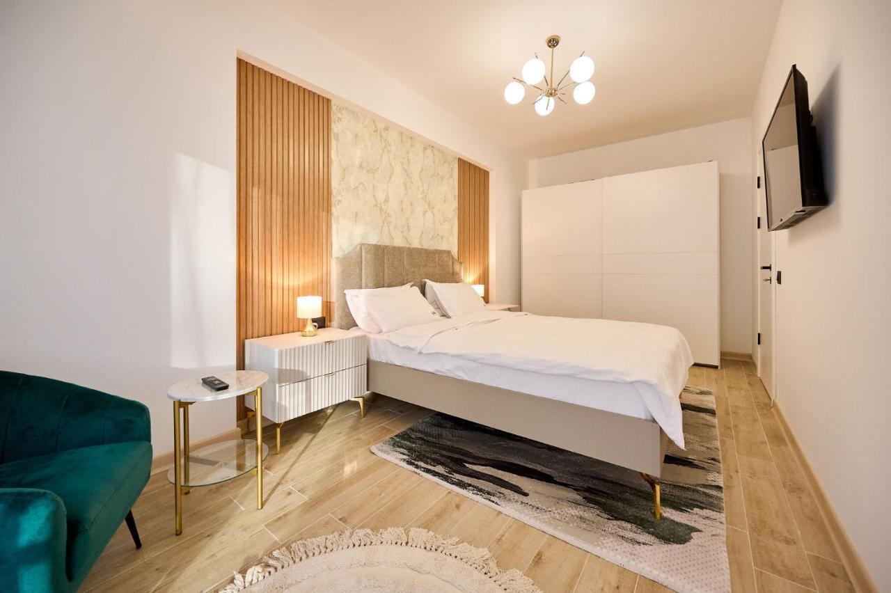 Mg Brothers Apartment In Infinity Beach Resort Mamaia Exteriör bild