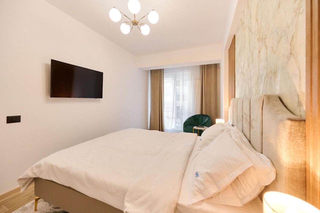 Mg Brothers Apartment In Infinity Beach Resort Mamaia Exteriör bild