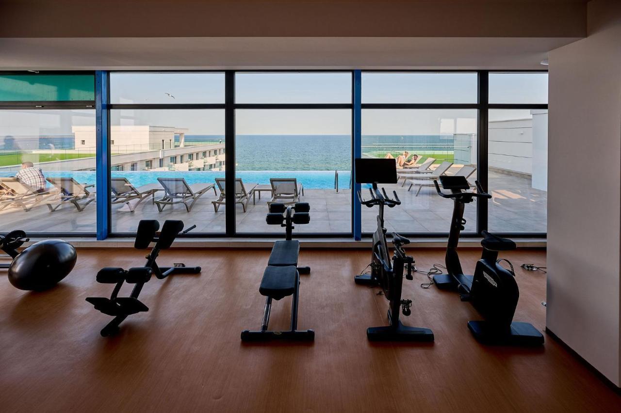 Mg Brothers Apartment In Infinity Beach Resort Mamaia Exteriör bild